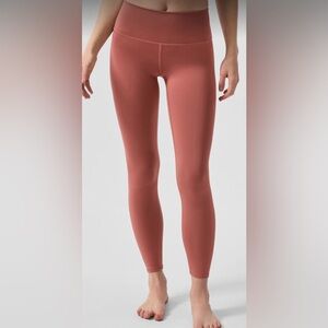 Alo Woman’s 7/8 High-Waist Airlift Legging
